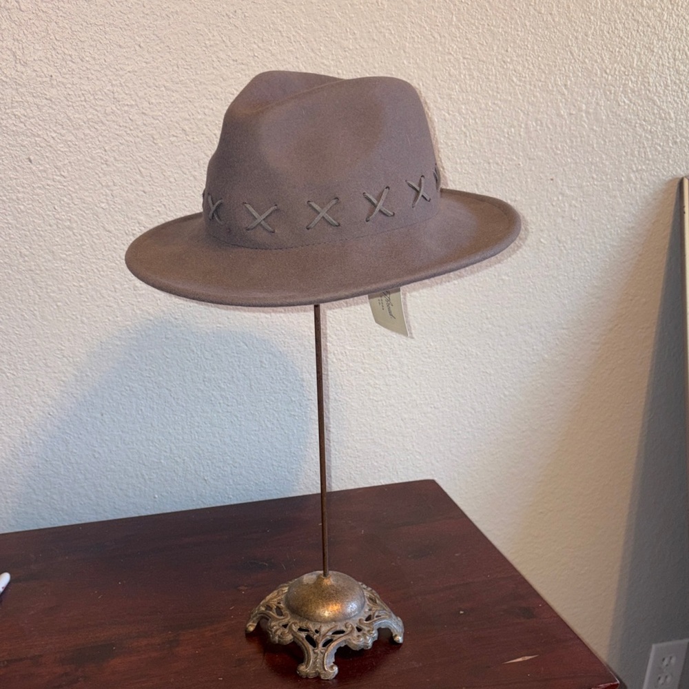 Universal Thread Brown Fedora Hat - Picture 2 of 4